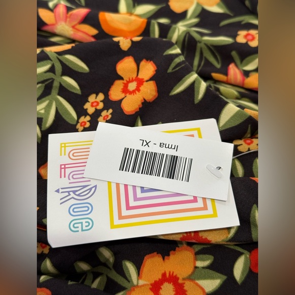 New LuLaRoe XL “Irma” Black Tunic with Orange and Yellow Floral Pattern 225 - Picture 10 of 11
